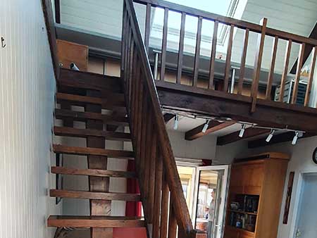 Escalier et étage avant les travaux
