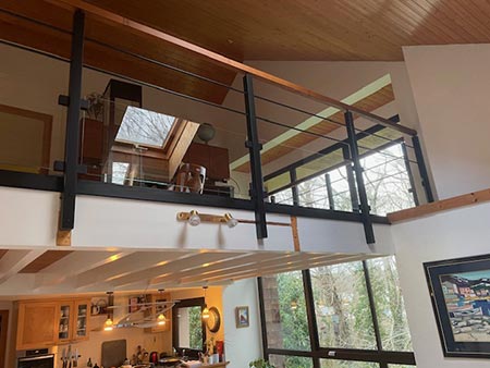 Garde-corps en bois et métal après les travaux