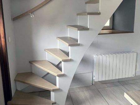 Escalier en bois après les travaux