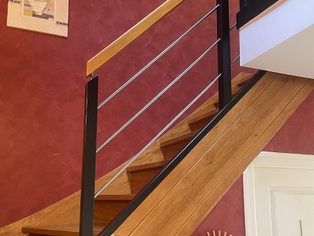 Escalier en bois après les travaux