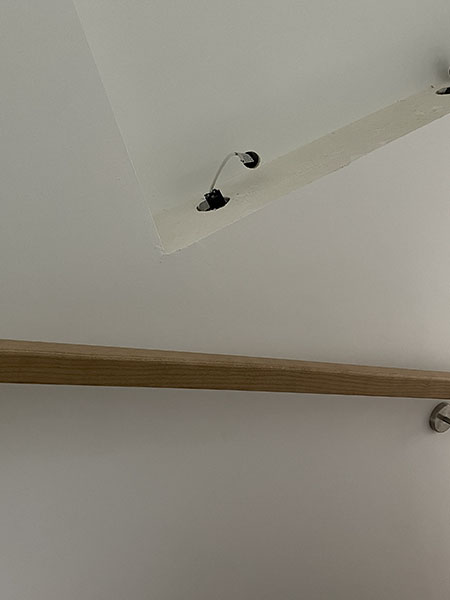 Escalier en bois et crémaillière métalique