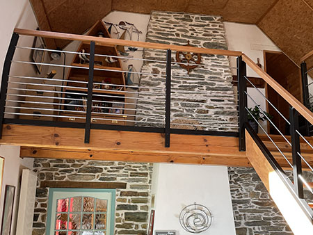 Escalier en bois et crémaillière métalique